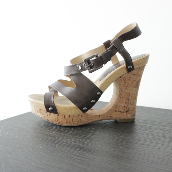 Guess Wedges - Picture 1 of 1